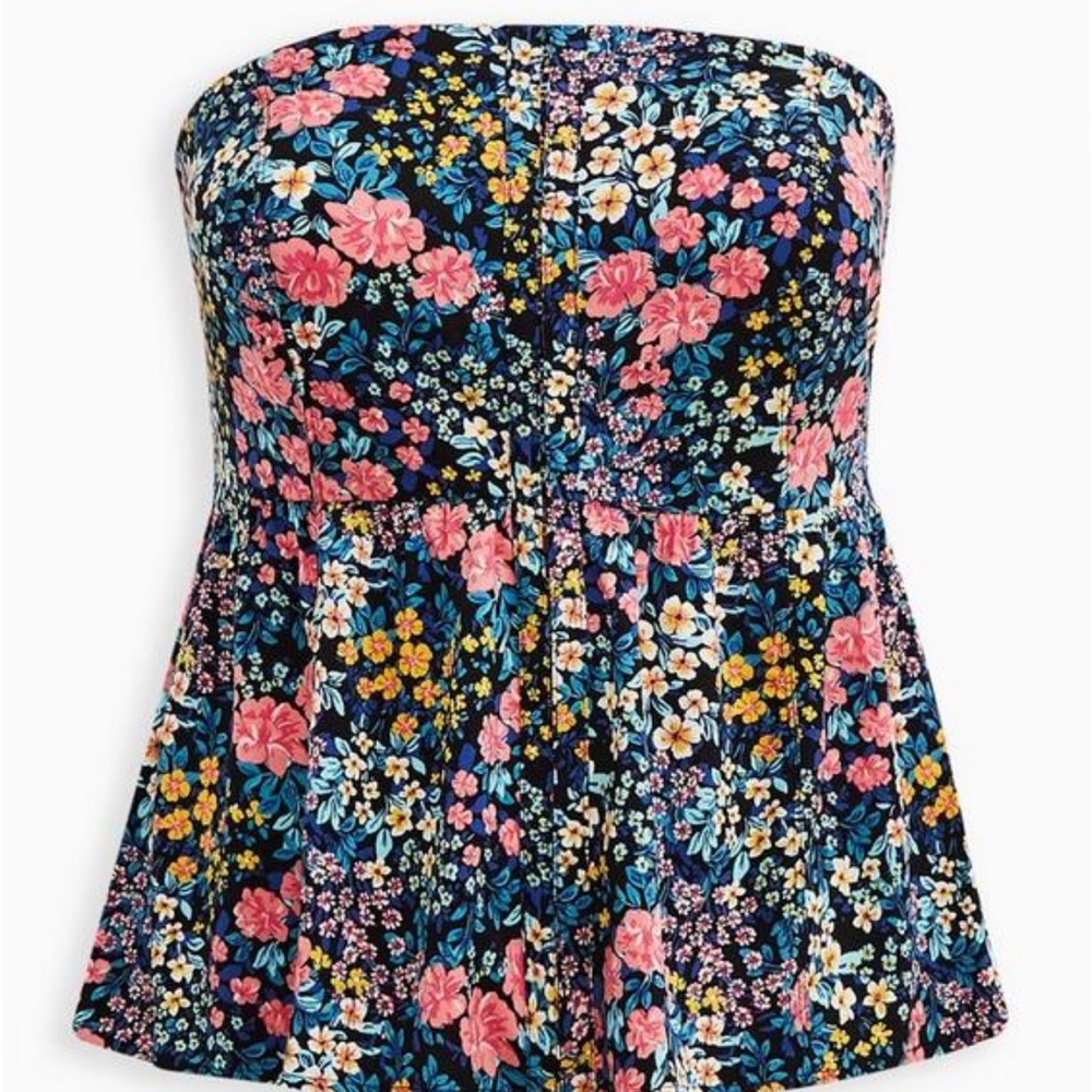 NWT Torrid 6 Stretch Challis Lace-Up Back Corset Top